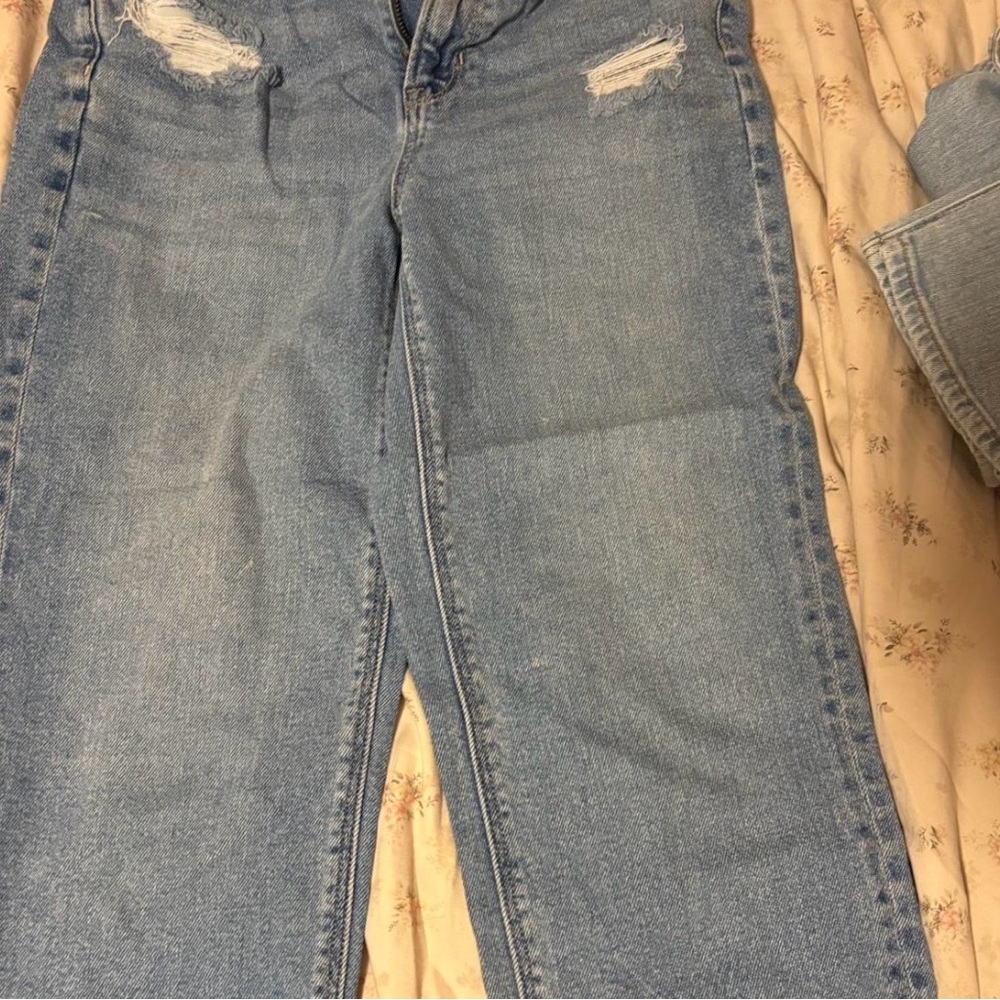 Size 4 American Eagle jeans